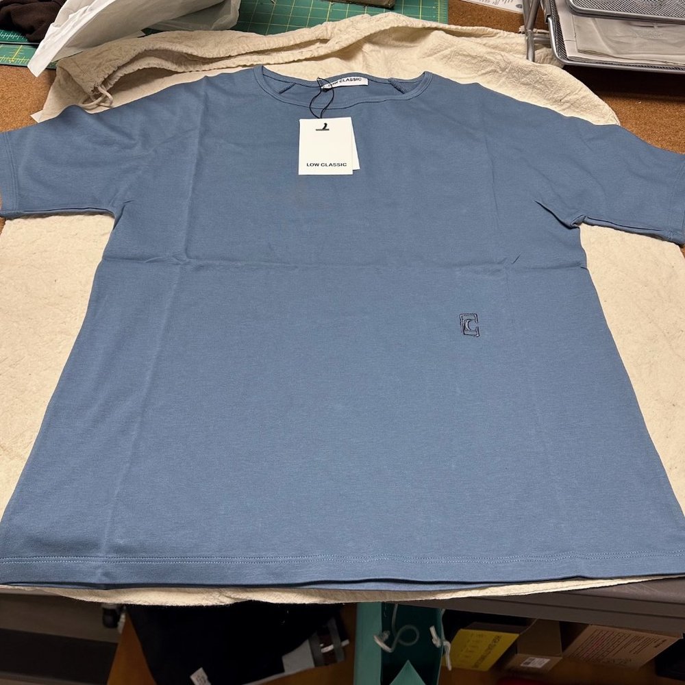 NWT Low Classic Logo EMBROIDERY Cotton Short Raglan Sleeve T-SHIRT Blue